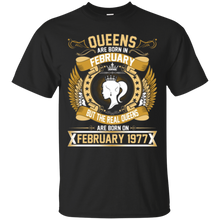 February 1977 41th Birthday 41 Years Old Gift T-Shirt