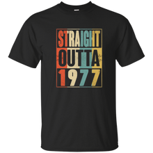 Straight Outta Retro USA 1977 40th Birthday Gift 40 Vintage