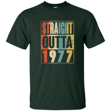 Straight Outta Retro USA 1977 40th Birthday Gift 40 Vintage