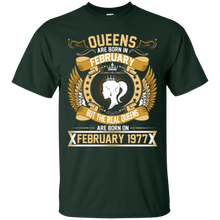 February 1977 41th Birthday 41 Years Old Gift T-Shirt
